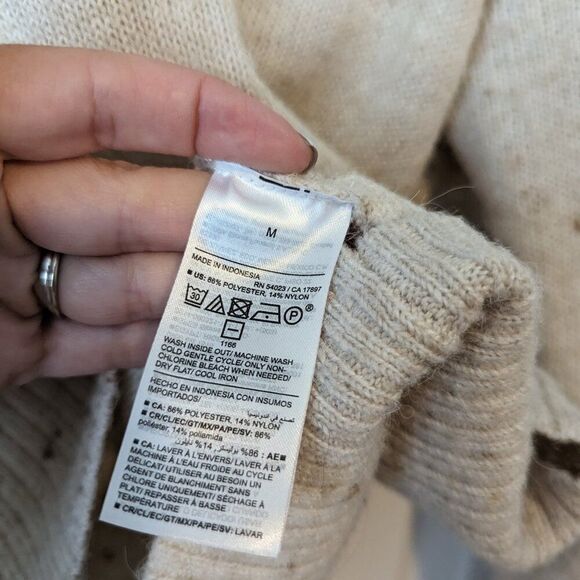 Old Navy Cozy Pullover Crewneck Sweater Women’s Medium Cashmere Color - Picture 4 of 5